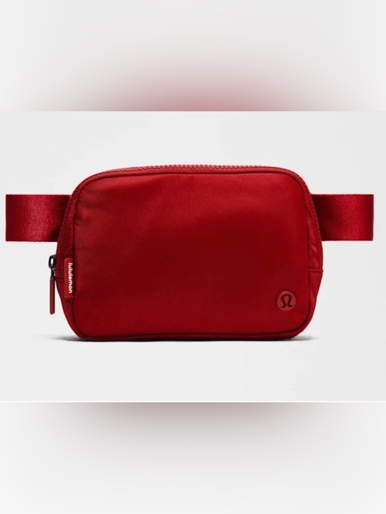 lululemon athletica Accessories - Lululemon Everywhere Belt Bag